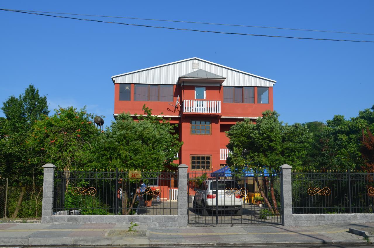 Hotel Near The Sea Kobuleti Esterno foto